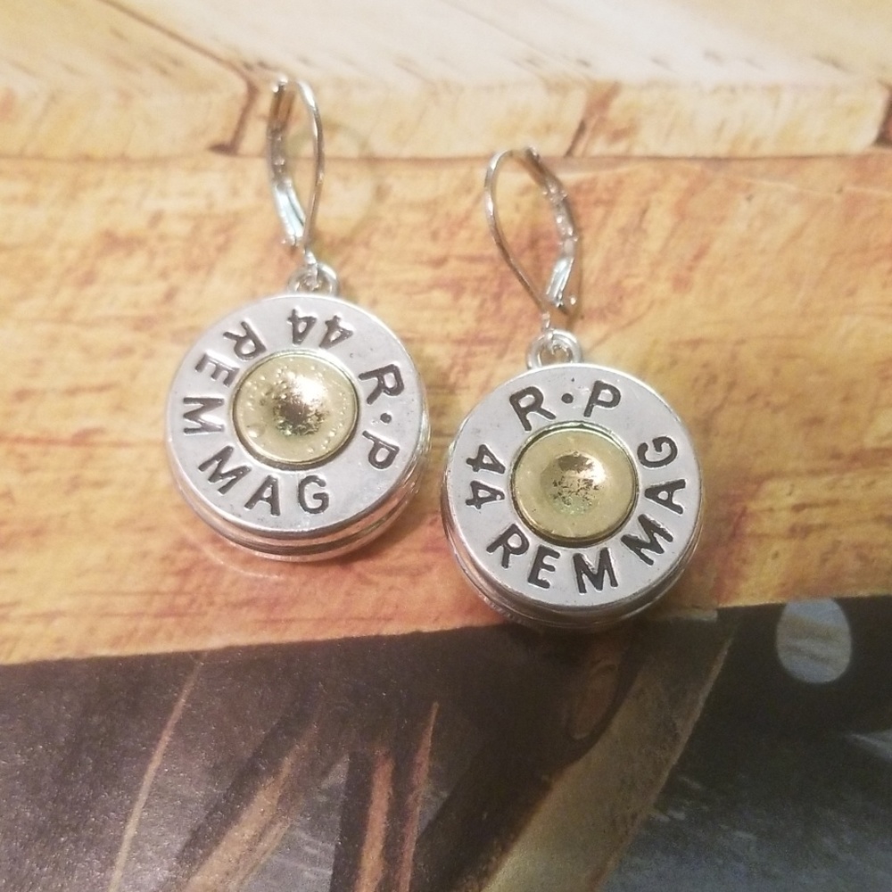 Shot gun shell earrings 44 Mag